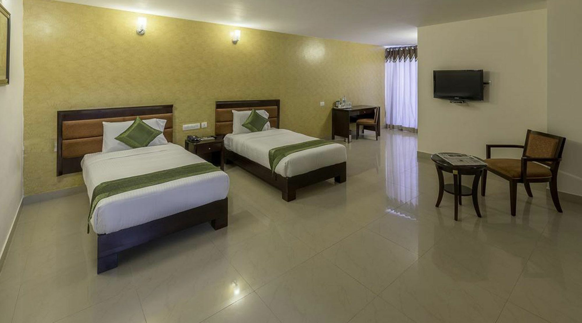 Treebo Crystal Castle Hotel Bangalore Buitenkant foto